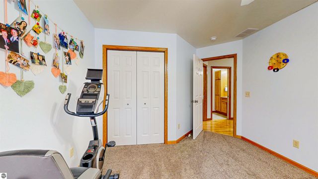 6702 Links Drive, Mt Pleasant, MI 48858