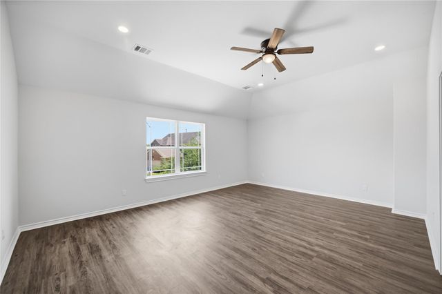 1022 Fairway Drive, La Porte, TX 77571