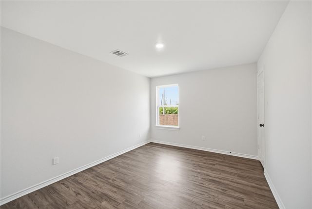1022 Fairway Drive, La Porte, TX 77571