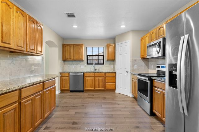10269 Highway 90 N, Bedias, TX 77831