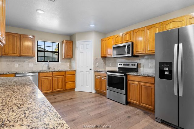 10269 Highway 90 N, Bedias, TX 77831