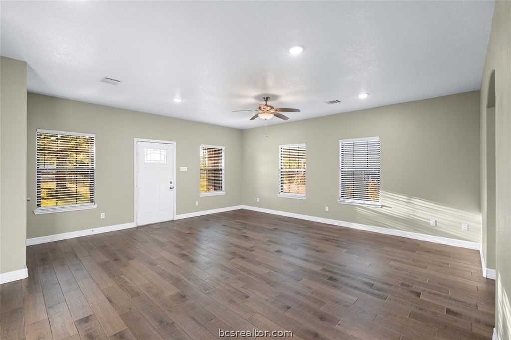 10269 Highway 90 N, Bedias, TX 77831 — photo 2