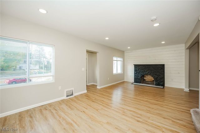 1115 Colonial Boulevard NE, Canton, OH 44714