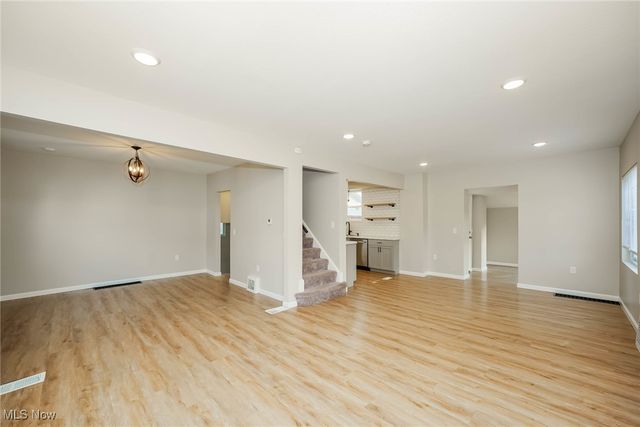 1115 Colonial Boulevard NE, Canton, OH 44714