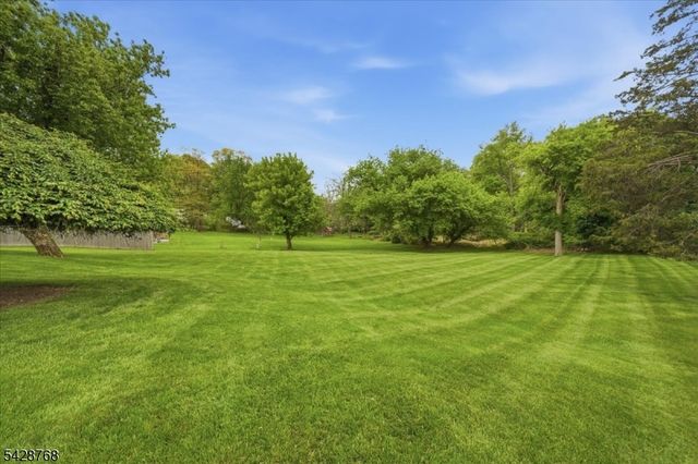 597 Foothill Rd, Bridgewater Twp., NJ 08807