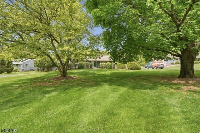 597 Foothill Rd, Bridgewater Twp., NJ 08807