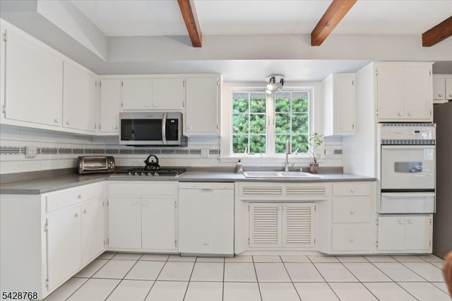 597 Foothill Rd, Bridgewater Twp., NJ 08807