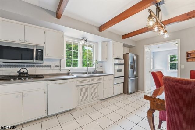 597 Foothill Rd, Bridgewater Twp., NJ 08807