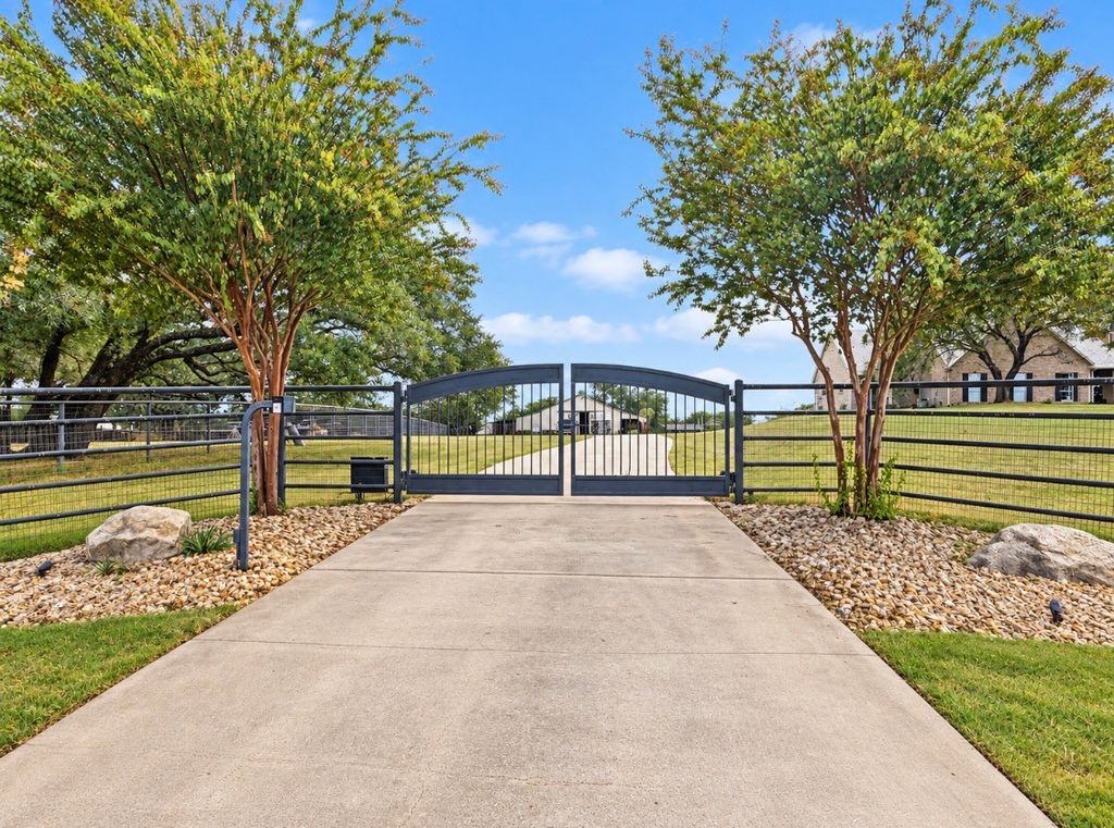 211 Silverado Drive, Weatherford, TX 76087 — photo 4