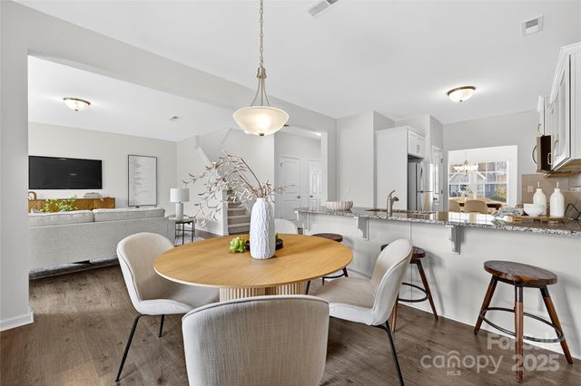 140 Canada Drive 2B, Statesville, NC 28166