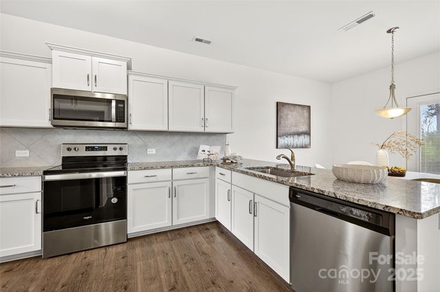 140 Canada Drive 2B, Statesville, NC 28166