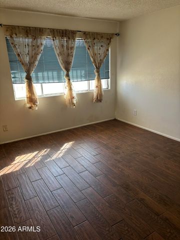 4856 W ROSE Lane, Glendale, AZ 85301