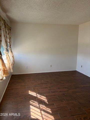 4856 W ROSE Lane, Glendale, AZ 85301