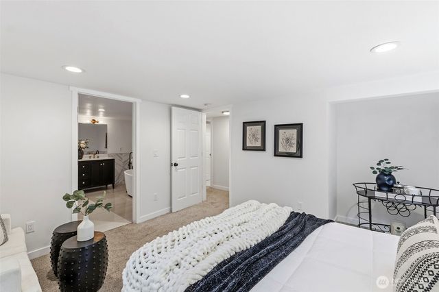3834 S 19th Street, Tacoma, WA 98405