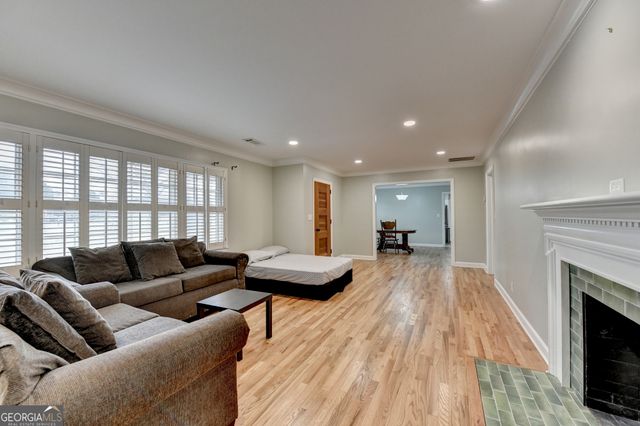 8 Highland Lane, Cartersville, GA 30120