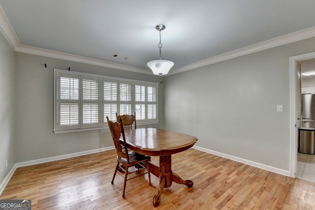 8 Highland Lane, Cartersville, GA 30120