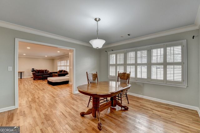 8 Highland Lane, Cartersville, GA 30120