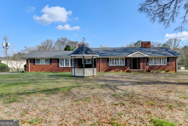 8 Highland Lane, Cartersville, GA 30120