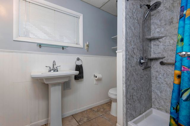 19 Golden Drive, Kimberling City, MO 65686