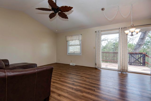 19 Golden Drive, Kimberling City, MO 65686