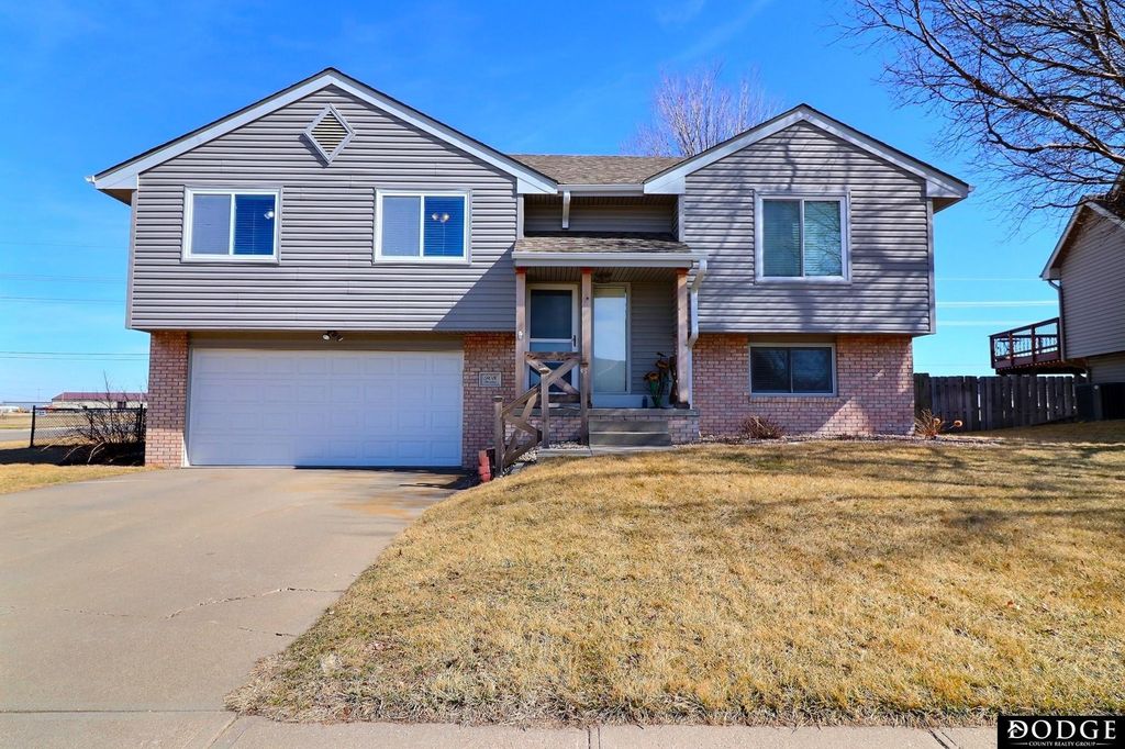 908 Sheridan Street, Fremont, NE 68025