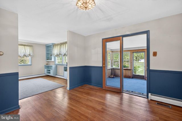 324 WRIGHTS RD, Newtown, PA 18940