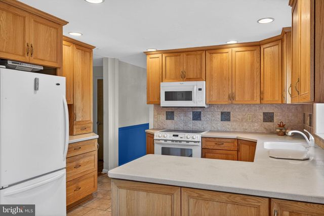 324 WRIGHTS RD, Newtown, PA 18940