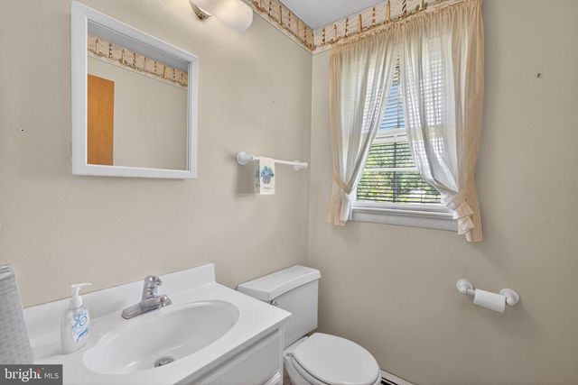 324 WRIGHTS RD, Newtown, PA 18940