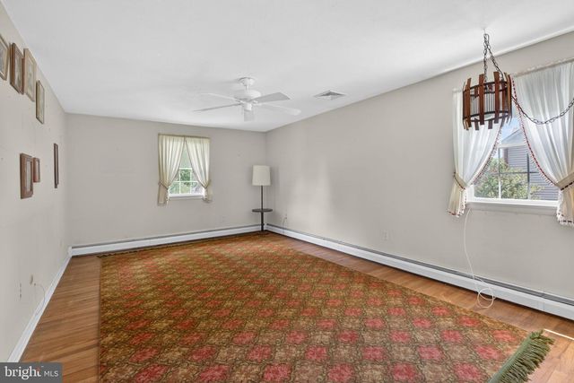324 WRIGHTS RD, Newtown, PA 18940
