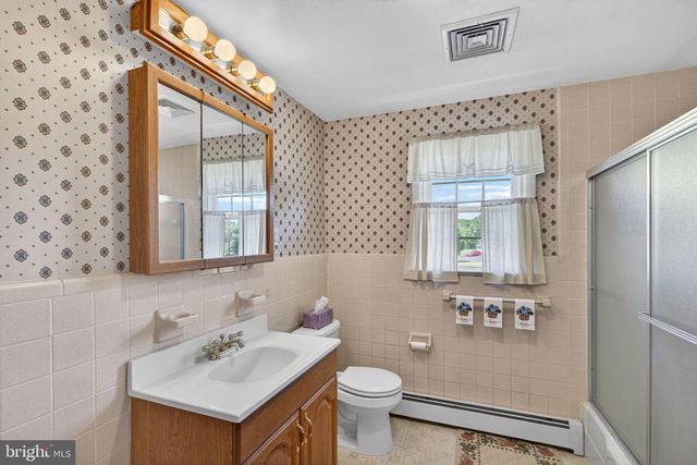 324 WRIGHTS RD, Newtown, PA 18940