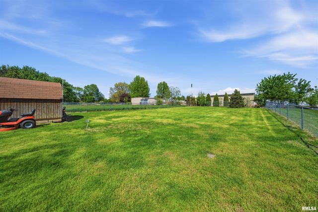 310 S BELLEVUE Avenue, Peoria, IL 61604