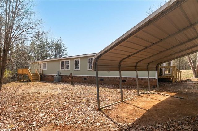 1085 Brookview Lane, Germanton, NC 27019