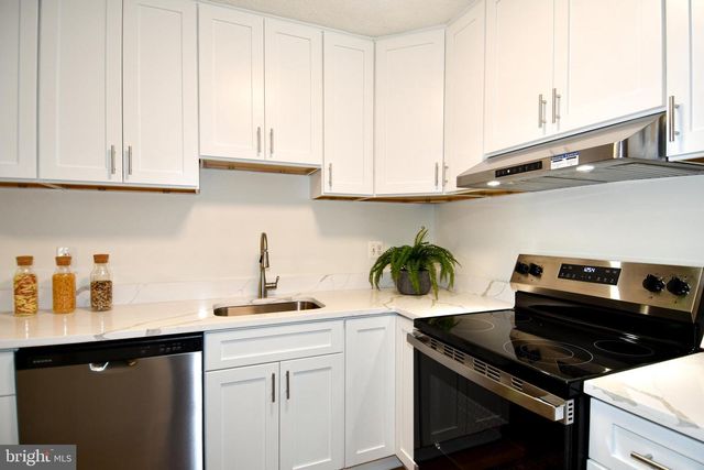 2231 CARTWRIGHT PL, Reston, VA 20191