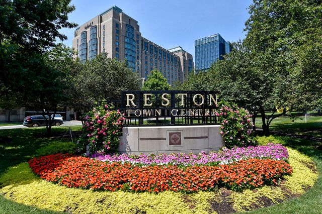 2231 CARTWRIGHT PL, Reston, VA 20191