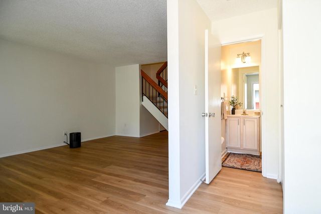 2231 CARTWRIGHT PL, Reston, VA 20191