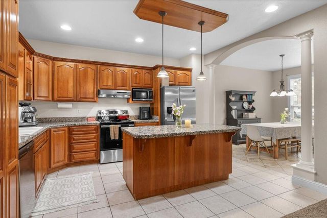 4549 Wolf Run Drive, Medford, OR 97504