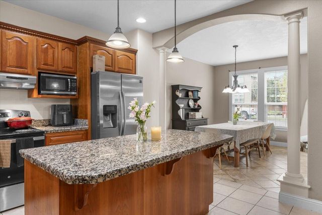 4549 Wolf Run Drive, Medford, OR 97504