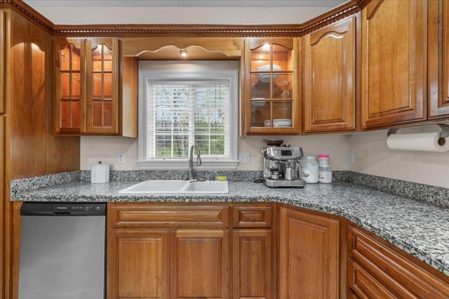 4549 Wolf Run Drive, Medford, OR 97504