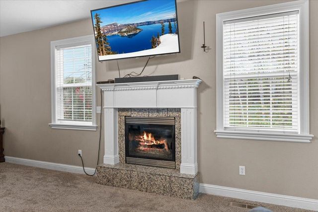 4549 Wolf Run Drive, Medford, OR 97504