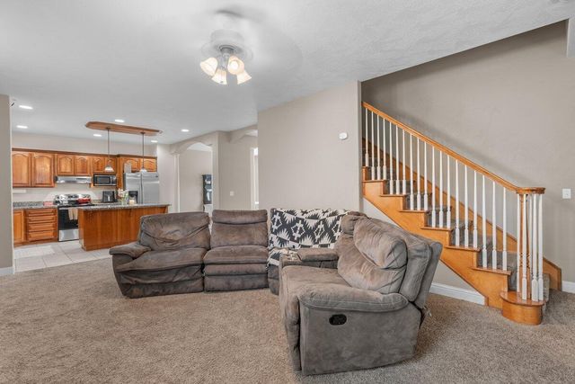 4549 Wolf Run Drive, Medford, OR 97504