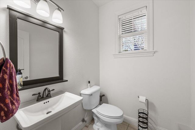 4549 Wolf Run Drive, Medford, OR 97504