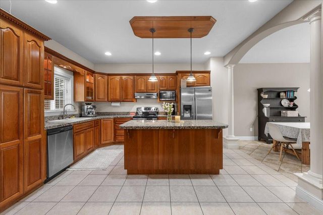 4549 Wolf Run Drive, Medford, OR 97504