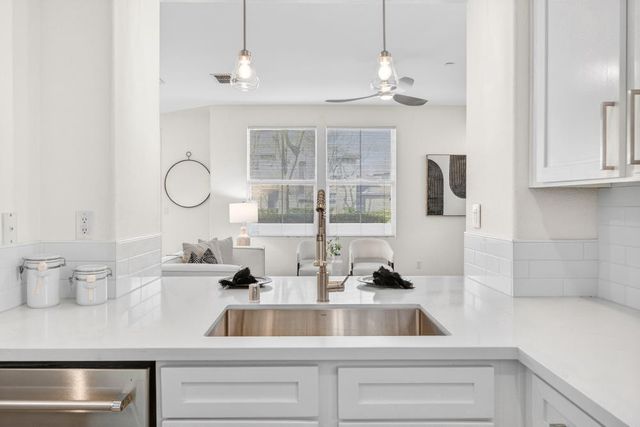 4901 Esplanade Cir, Folsom, CA 95630