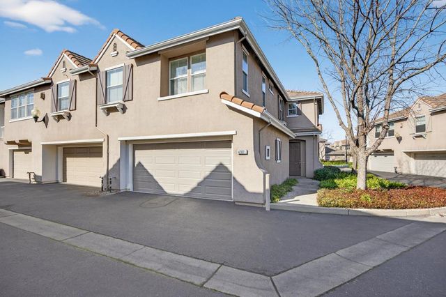 4901 Esplanade Cir, Folsom, CA 95630