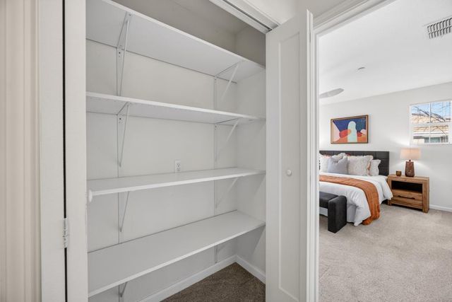 4901 Esplanade Cir, Folsom, CA 95630