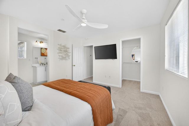 4901 Esplanade Cir, Folsom, CA 95630