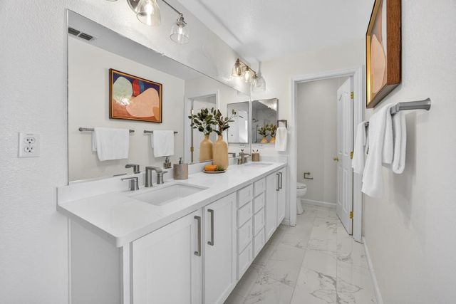 4901 Esplanade Cir, Folsom, CA 95630