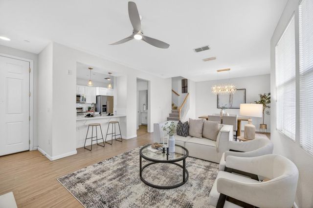 4901 Esplanade Cir, Folsom, CA 95630