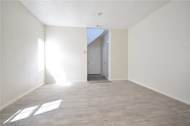 1401 Bow Creek Court, Las Vegas, NV 89128
