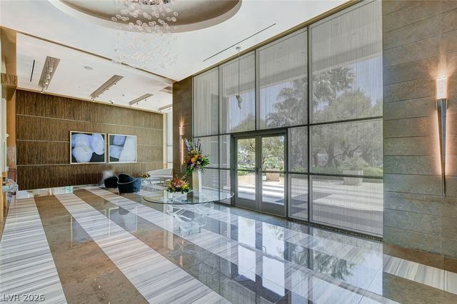 322 Karen Avenue 401, Las Vegas, NV 89109